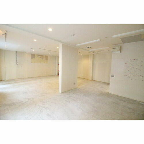 北海道札幌市白石区東札幌三条５丁目