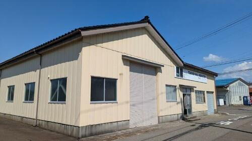 三条市石上３丁目　貸事務所付倉庫