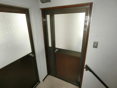 大阪府茨木市西駅前町