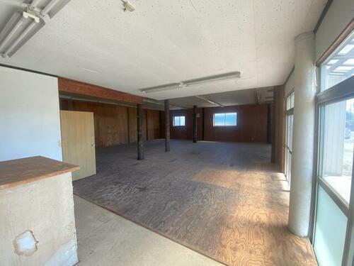 岩沼市押分貸倉庫