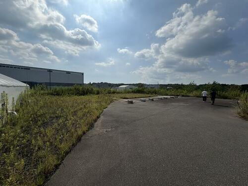 山口県宇部市大字山中甲石