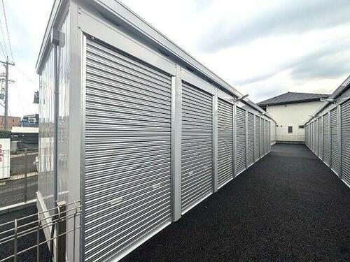 弥生町ガレージ