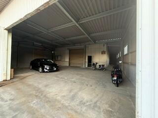 約１２０坪　貸倉庫・工場　駐車スペース有