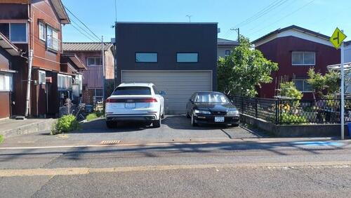 秋葉区金沢町１丁目貸ガレージ