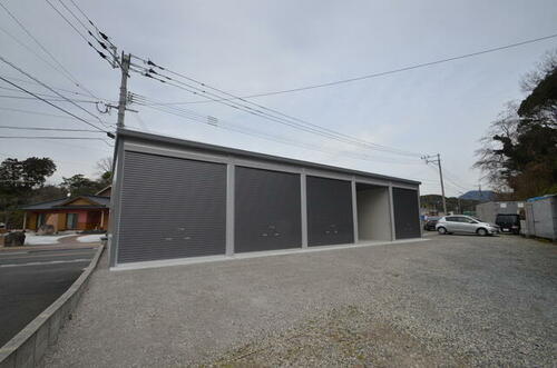 福岡県中間市深坂２丁目