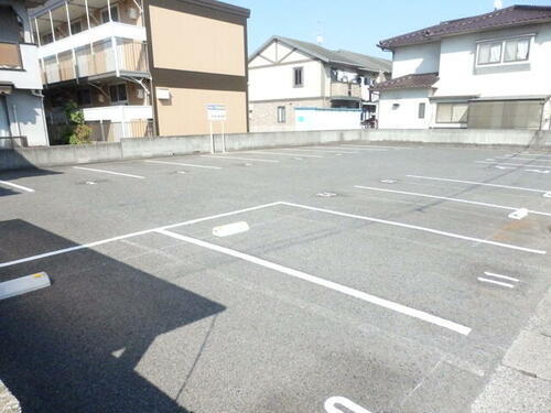 手城４丁目月極駐車場