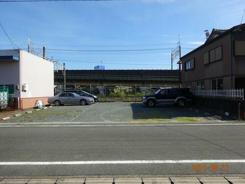 リバティ東伊場敷地外駐車場