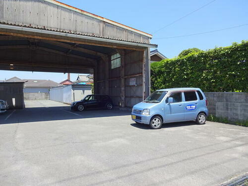 三田尻アーク貸ガレージ