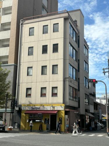 京都府京都市下京区烏丸通五条下る大坂町