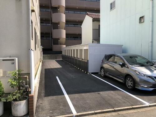 熱田区神野町１丁目駐車場