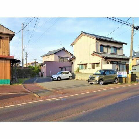 金沢町１丁目駐車場