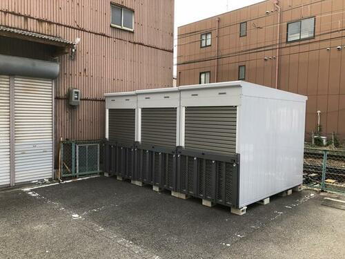 名古屋市南区笠寺町バイクガレージ（スロープ・シャッター付）