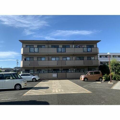 ロイヤルアネックス