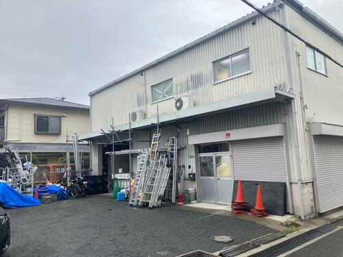 新金岡駅１４分　駐車スペース付　２階建倉庫事務所約６９坪　営業所等