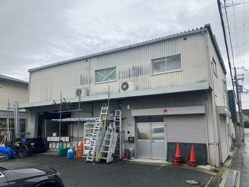 新金岡駅１４分　駐車スペース付　２階建倉庫事務所約６９坪　営業所等
