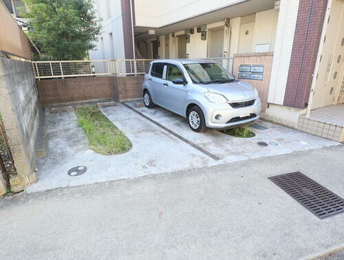 ミナレット駐車場