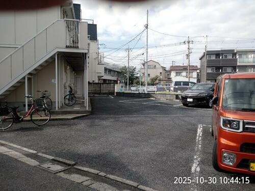 レオハイムパーキング