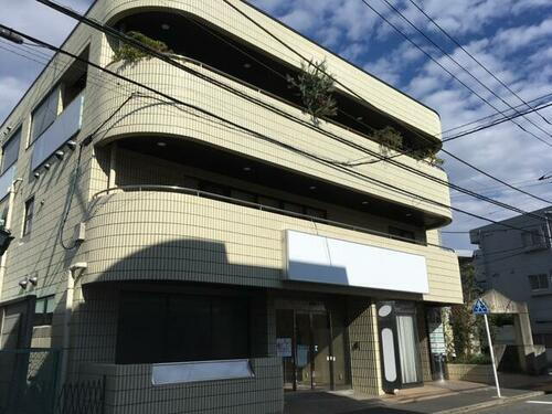 東京都三鷹市新川６丁目