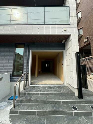 千葉県市川市新井３丁目