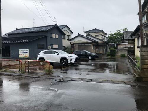 ハッピーベル駐車場