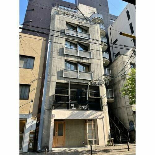 愛知県名古屋市東区泉１丁目