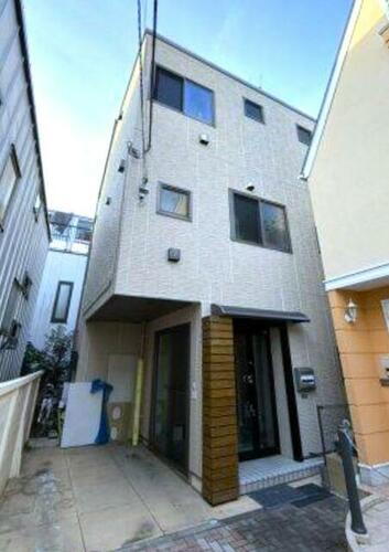 東京都渋谷区神宮前５丁目