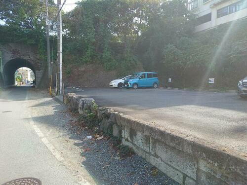 笛田亀山パーキング