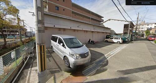 尼崎市栗山町１丁目（阪急塚口駅）駐車場付き貸倉庫