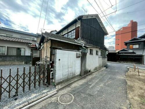 岡山県倉敷市阿知３丁目