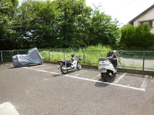 Ｍ２ハイツバイク駐輪場