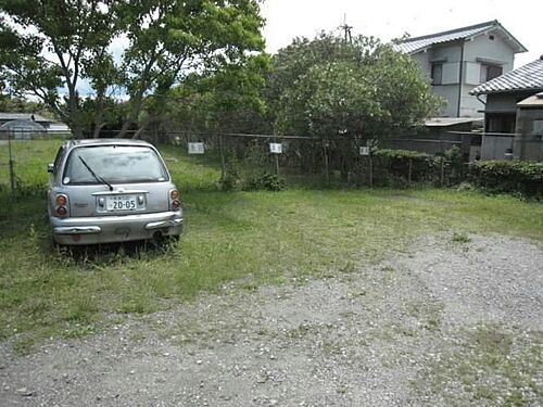 法蓮町車屋モータープール