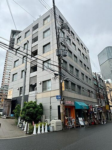 大阪府大阪市西区土佐堀１丁目