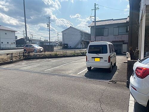 ＦＫパル　まつさか駐車場