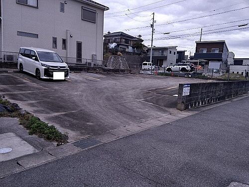 ＦＫ東郷町春木白土駐車場（軽自動車）