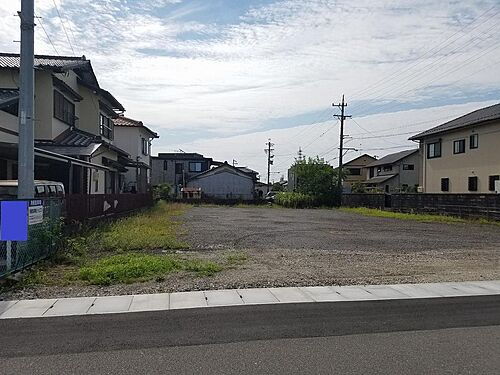 ＦＫ木曽川町里小牧トラック駐車場