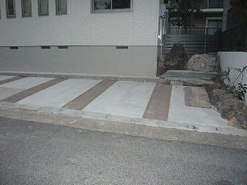 平和が丘五丁目駐車場
