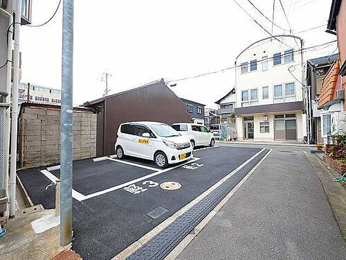 松田モータープール