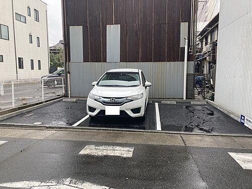 桜山町４丁目駐車場