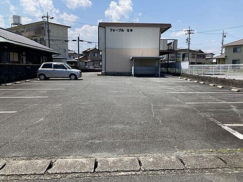 ＦＫフォーブルミキ駐車場