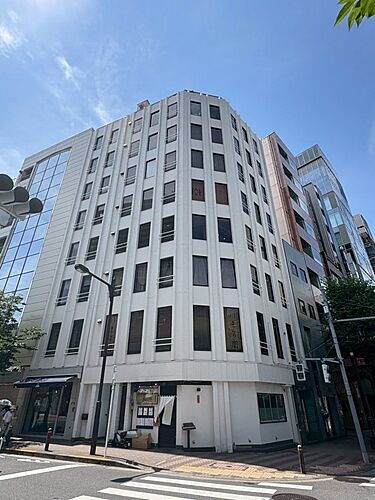 東京都中央区銀座１丁目