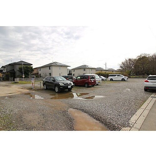 南２丁目４－４駐車場