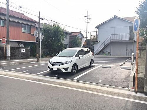 ＦＫ中村本町３丁目駐車場（縦列区画）