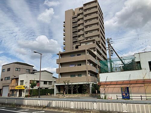 アジュール粉浜