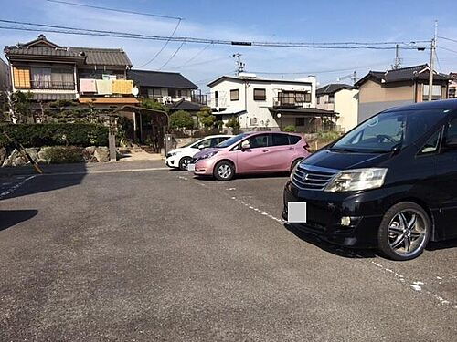 七宝町川部折戸７９駐車場