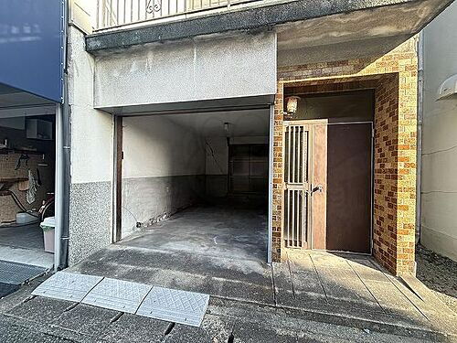 大庄中通２丁目ガレージ付き貸家