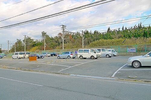 尾崎平城山駐車場
