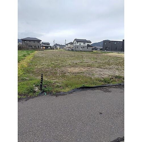 山県市高木１５２２番貸地