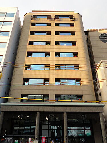 大阪府大阪市西区西本町１丁目