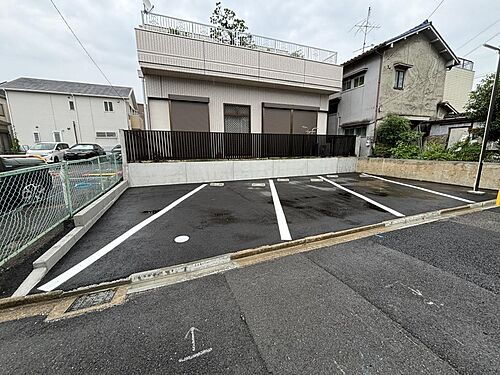生駒町２丁目５２駐車場