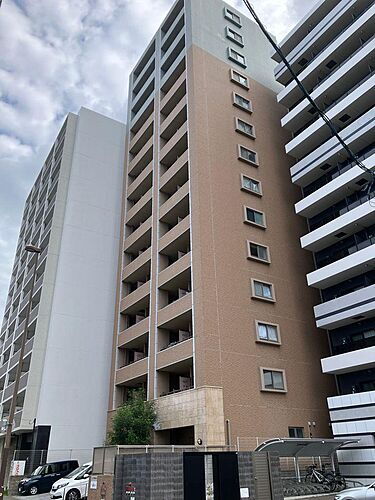 Ｓ－ＦＯＲＴ福岡県庁前